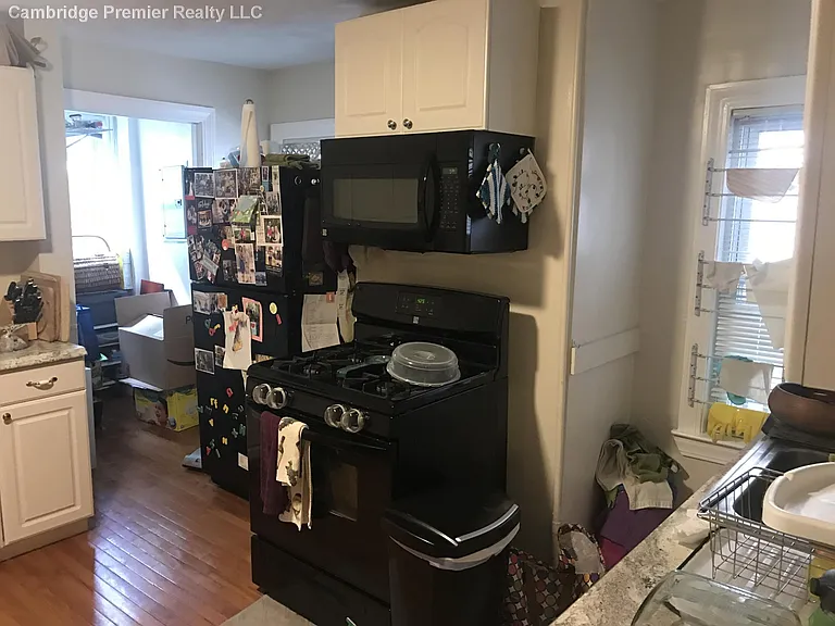 237 Columbia St #3 — Photo 6