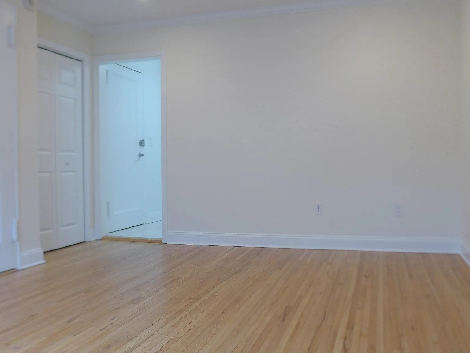 1 bed, 9999 sqft, $3,095 — Photo 4