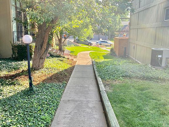 3rd image of 3548 S Hillcrest Dr APT 1