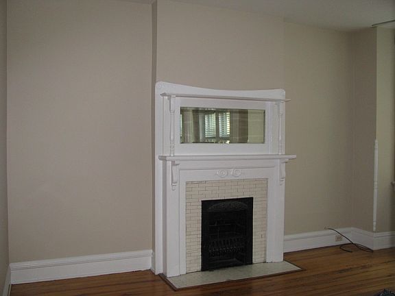 3rd image of 1900 Floyd Ave #2