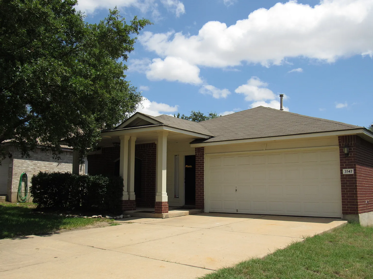 3 bed, 1726 sqft, $1,995 — Photo 2