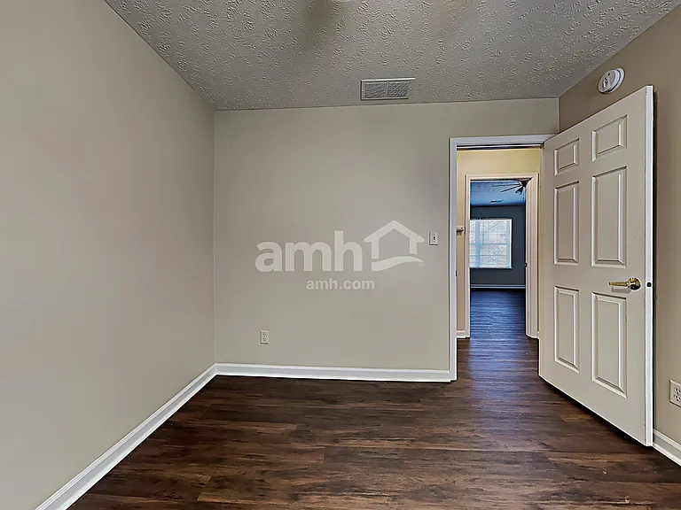 4803 Oakton Way — Photo 18