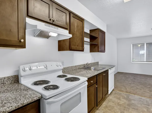 121 SE 151st Ave APT 105, Portland, OR 97233