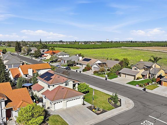 4th image of 1181 Azalea St