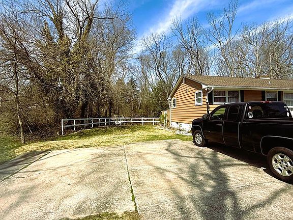 4th image of 179 Silver Lake Rd