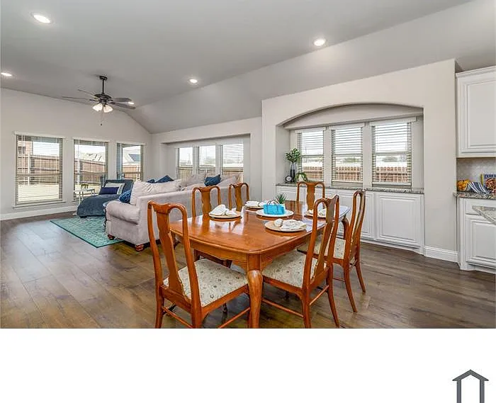 3101 Southampton Dr — Photo 14