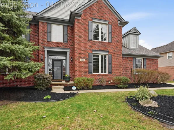 300 E Canford Park, Canton, MI 48187