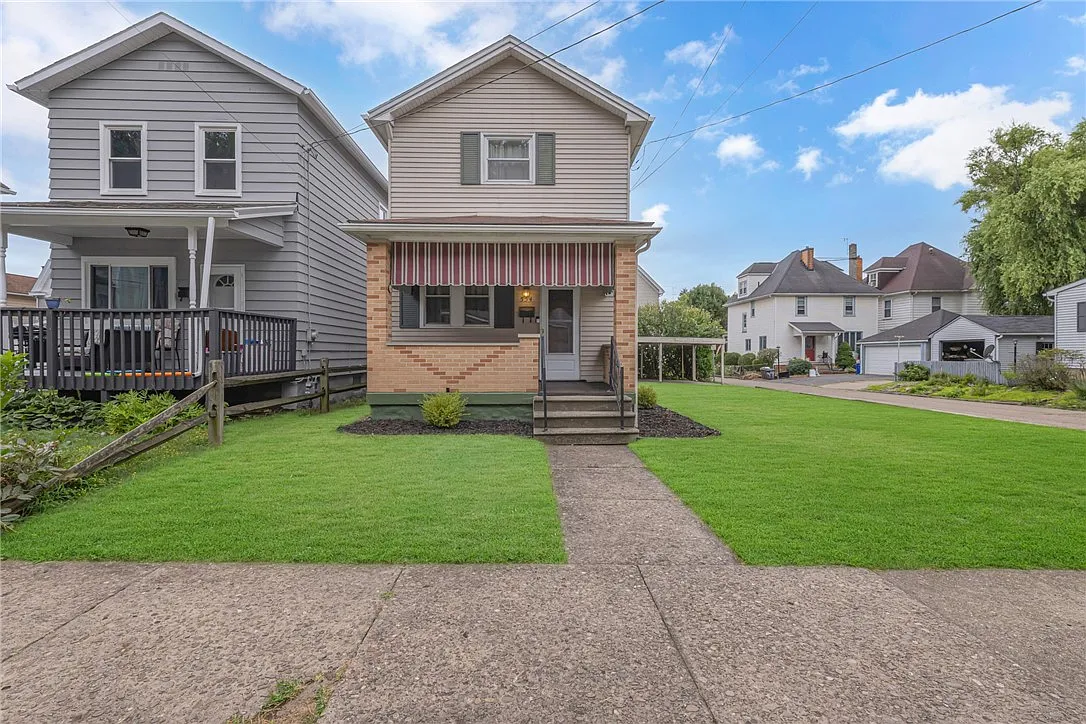 554 13th Ave photo 1