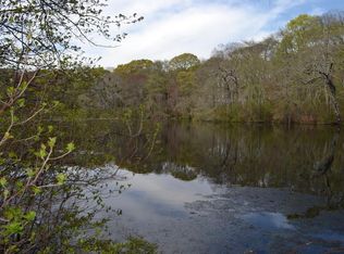 11 Turtle Pond Rd, Southampton, NY 11968