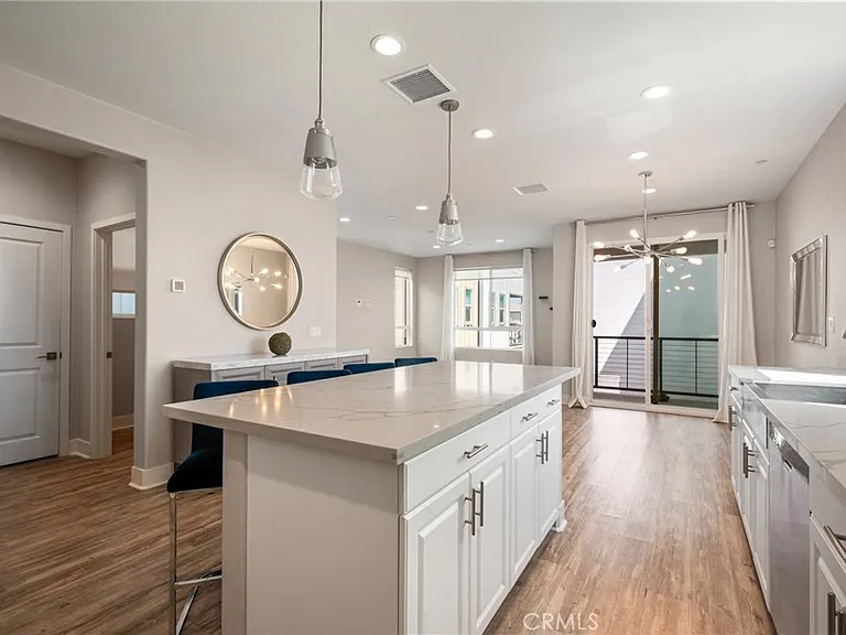 1811 S Mesa St — Photo 15