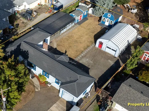 726 NE 3rd Ave, Hillsboro, OR 97124