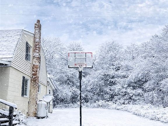 3rd image of 6698 Truxton Tully Rd