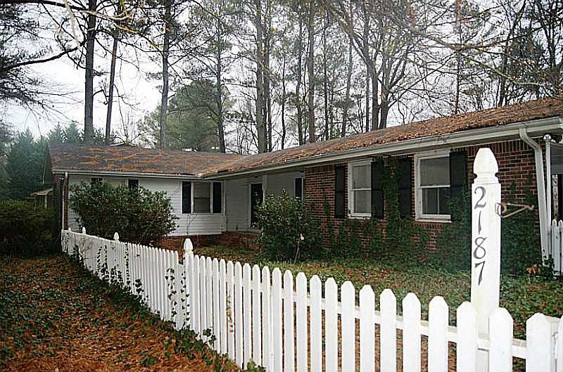 1st image of 2187 Cedar Dr
