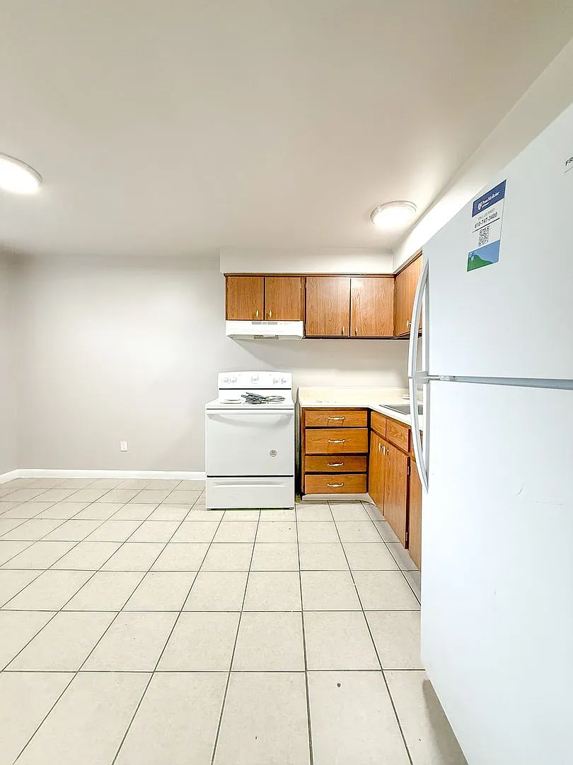 225 W. Chester Pike — Photo 4