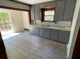 1180 Beardsley St, Akron, OH
