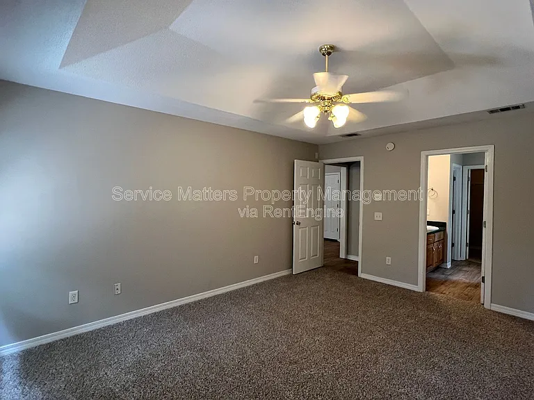 5959 Sleepy Hollow Ct — Photo 16