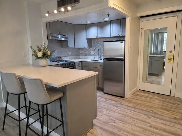 70 Southbridge St Unit 811, Worcester, MA 01608
