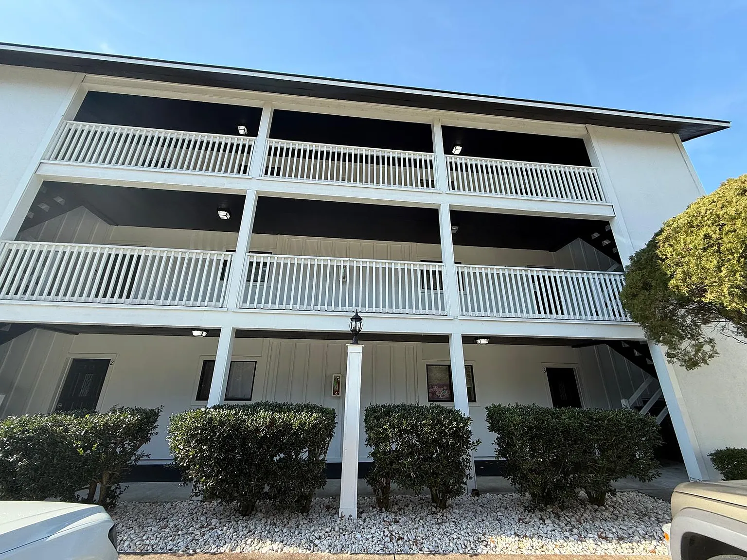 2 bed, 1000 sqft, $1,450 — Photo 1