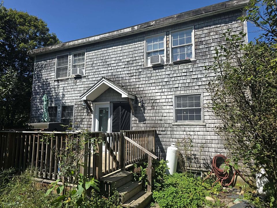 1st image of 207 S Pine Banks Road