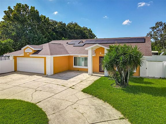 4th image of 1205 Forest Cir