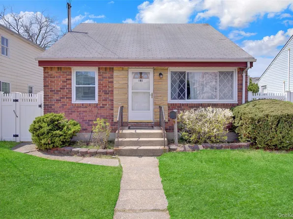 181 N 3rd Street, Bethpage, NY 11714