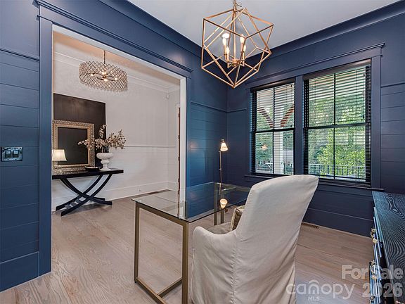 4th image of 4009 Ridgecrest Ave