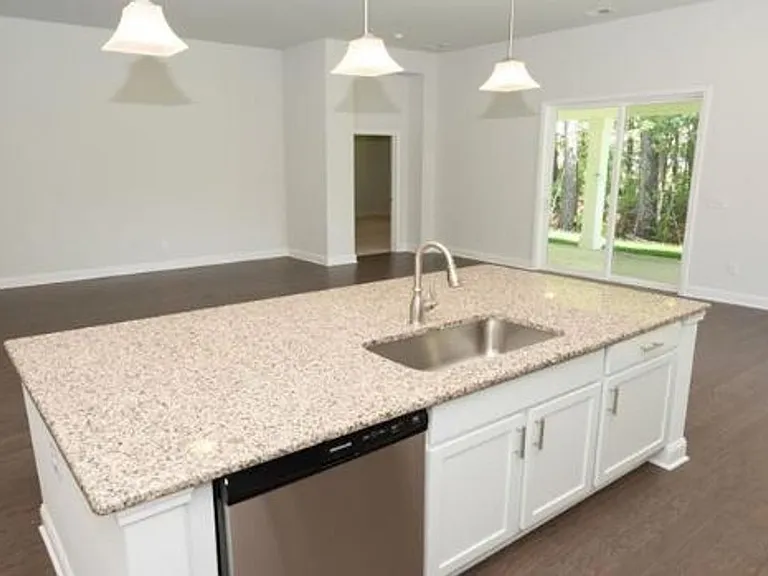 67 Palmer Pl — Photo 4