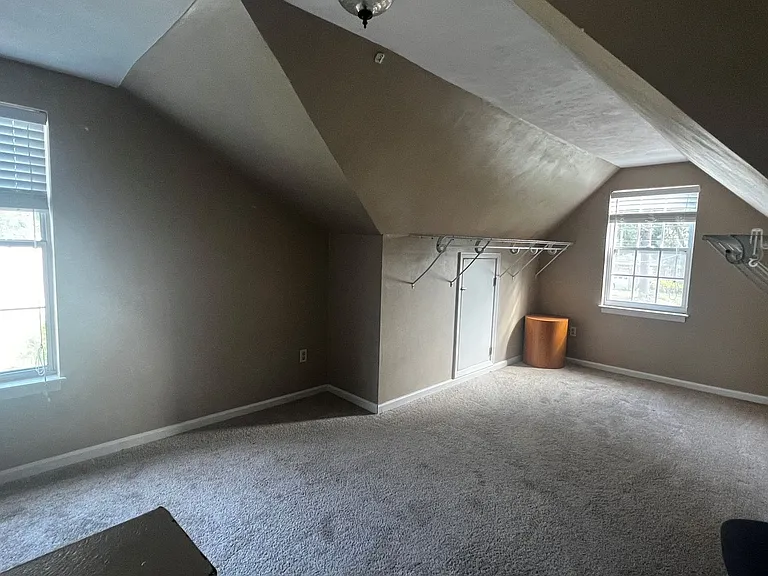 4207 Coffman Blvd — Photo 9