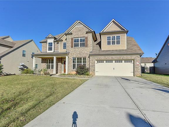 2nd image of 575 Woodburn Ln