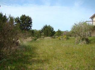303 Sand Dune Ave NW, Ocean Shores, WA 98569