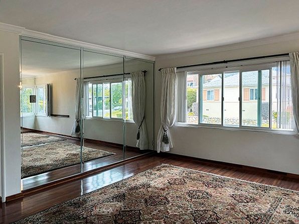 114 W Calle Crespis #5