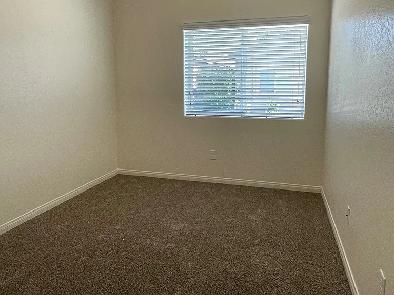 3243 Park Meadows Dr #B — Photo 8