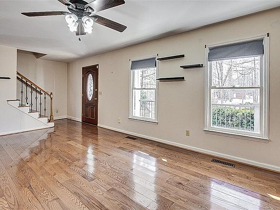 3rd image of 5560 Nightwood Dr
