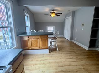 (Undisclosed Address), Warren, RI 02885