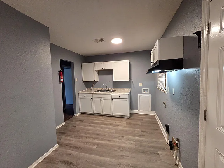 3545 Debby Dr — Photo 13