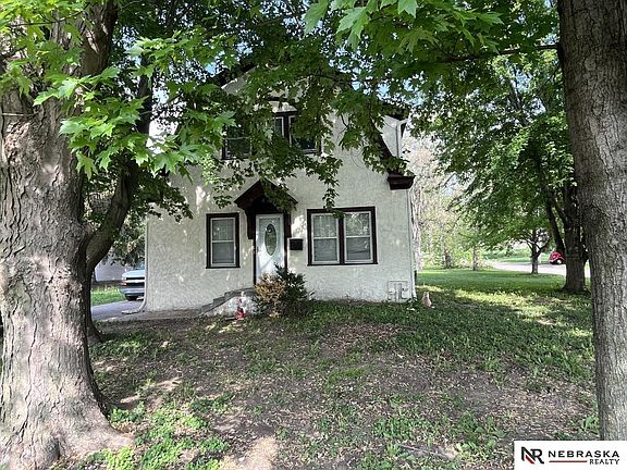 2nd image of 2701 N 75th St