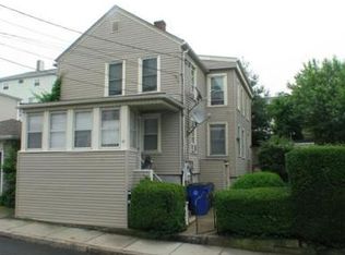 89 Oak St, Fall River, MA 02720
