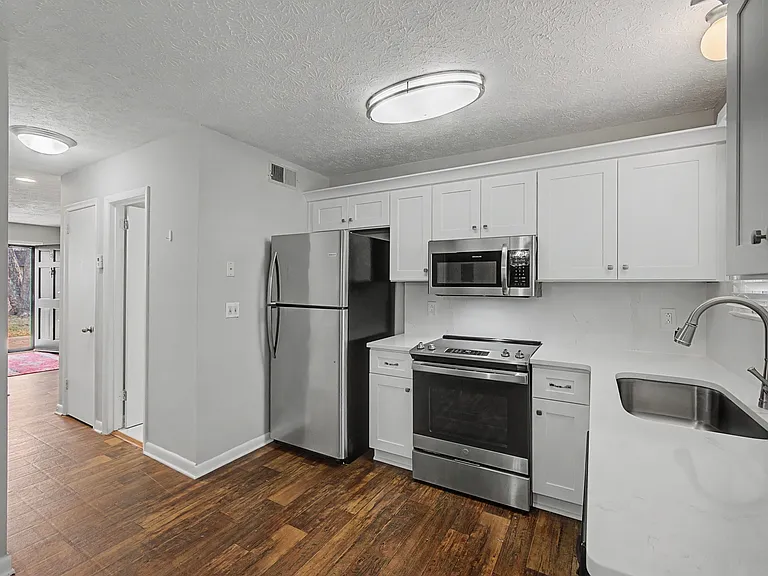 509 Alexander Dr — Photo 22