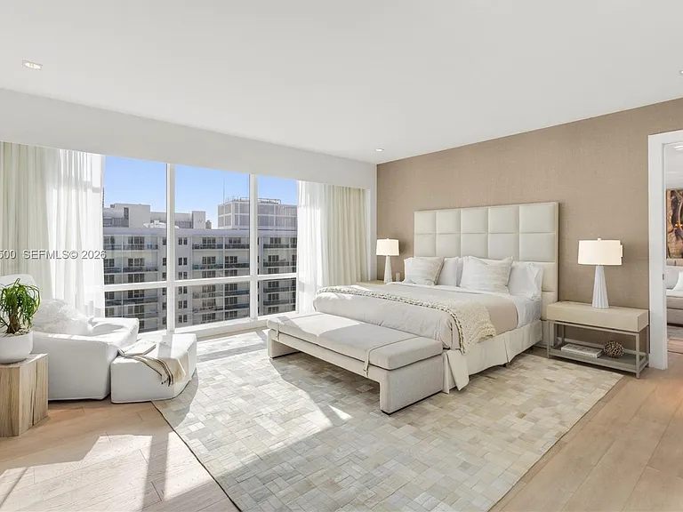 102 24th St #Penthouse 1706 — Photo 12