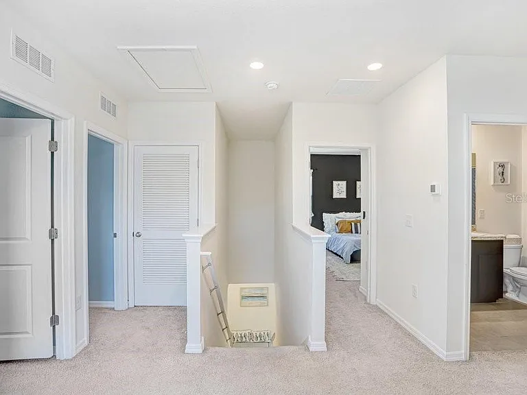 3044 Suncoast Plains Dr — Photo 19