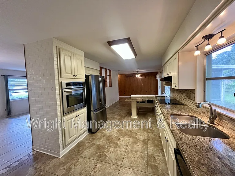58 Arnoni Dr — Photo 7