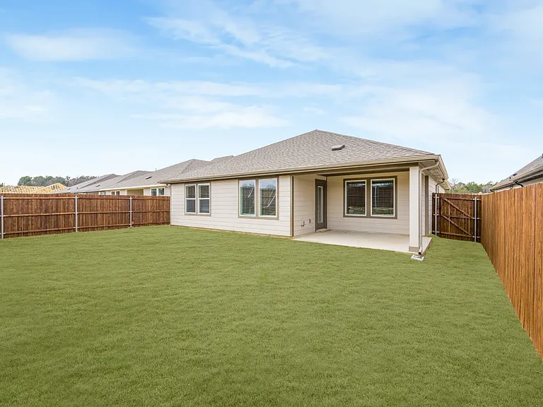 1558 Brooke Dr — Photo 21