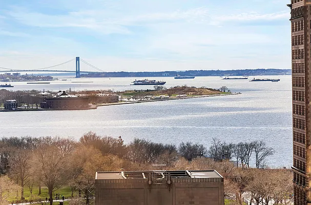 Sold by Compass | media 3