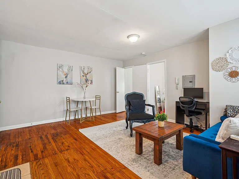 3412 Spring Partners LP — Photo 124
