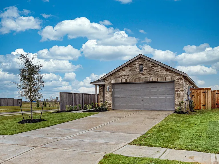 28903 Great Canyon Dr — Photo 2