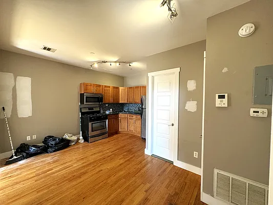 Rented by Pear NYC LLC | media 34