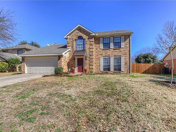 2nd image of 2041 Wedgewood Dr