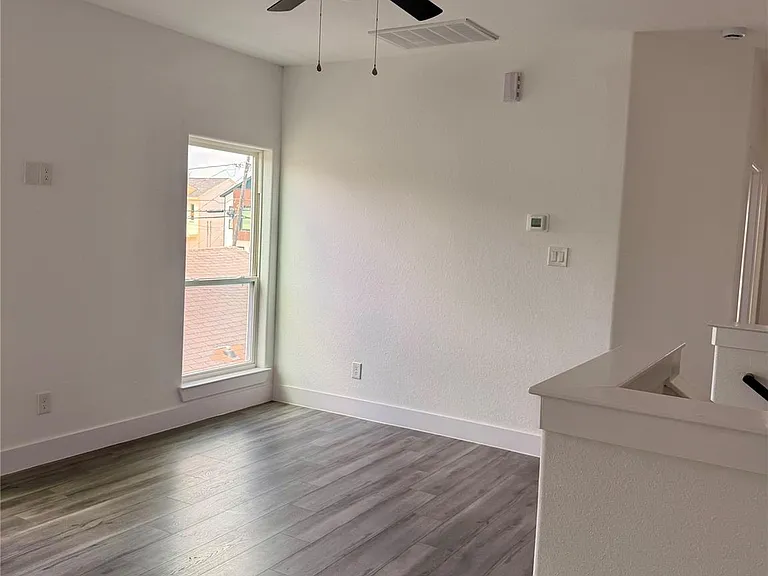 4436 Aledo St — Photo 12