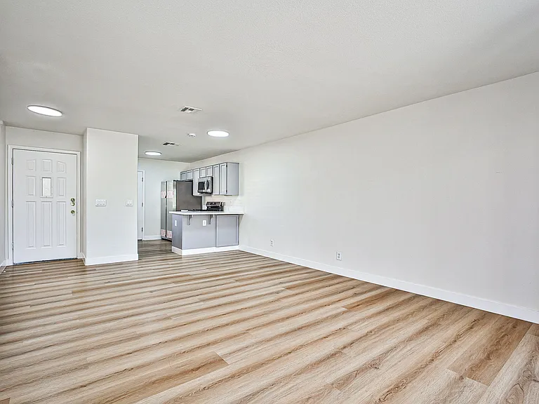 9281 Casa Christina Ln — Photo 6