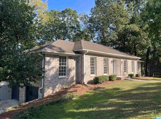 2013 7th St NW, Center point, AL 35215